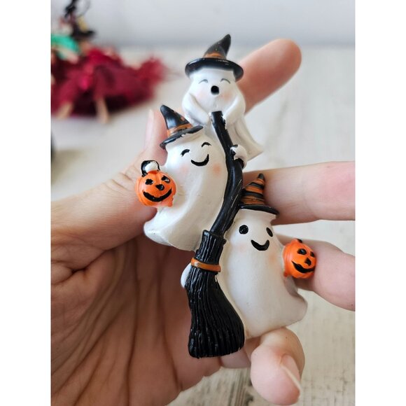 Ghost Witch figurine village Halloween decor broom pumpkins totem unique mini - Picture 7 of 8